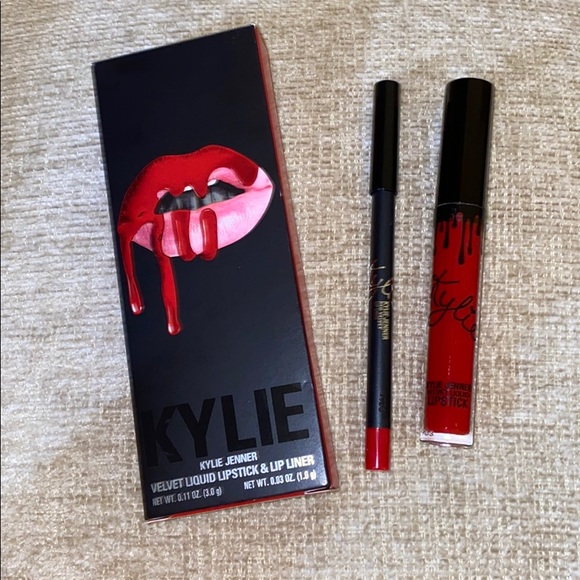 Red Velvet Lip Kit Kylie Cosmetics